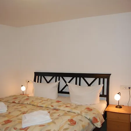 Altes Backhaus 1 * Althagen